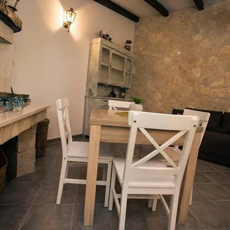 Jomi Σπίτι διακοπών