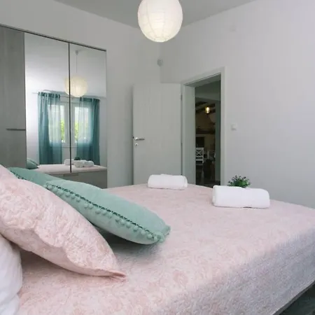 Jomi Holiday home *